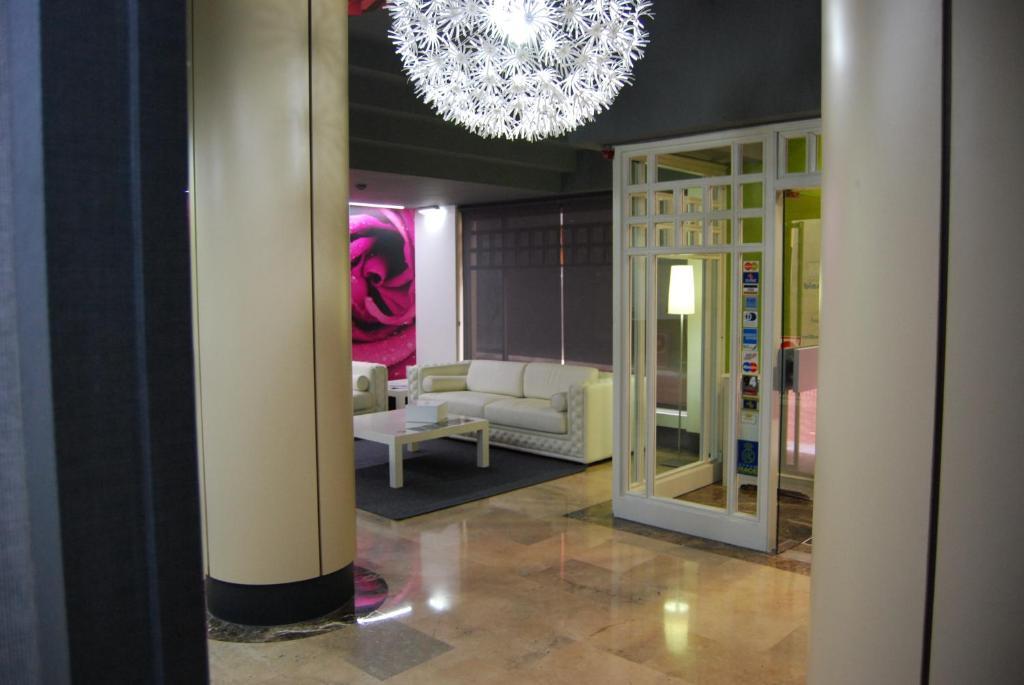 Hotel Rio Arga Zaragoza Exterior foto
